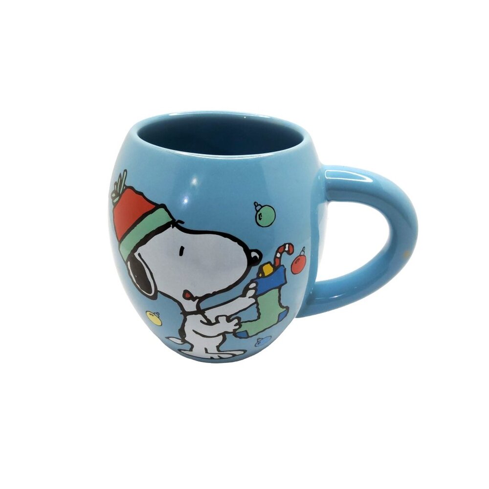 vandor 2021 peanuts worldwide "i love the holiday season" snoopy/woodstock coffe